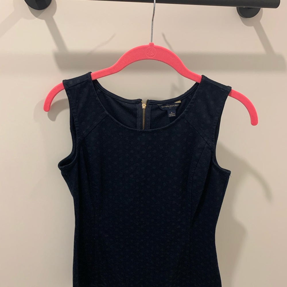 Banana Republic Factory Navy Blue Polka Dot Tank, Size 0